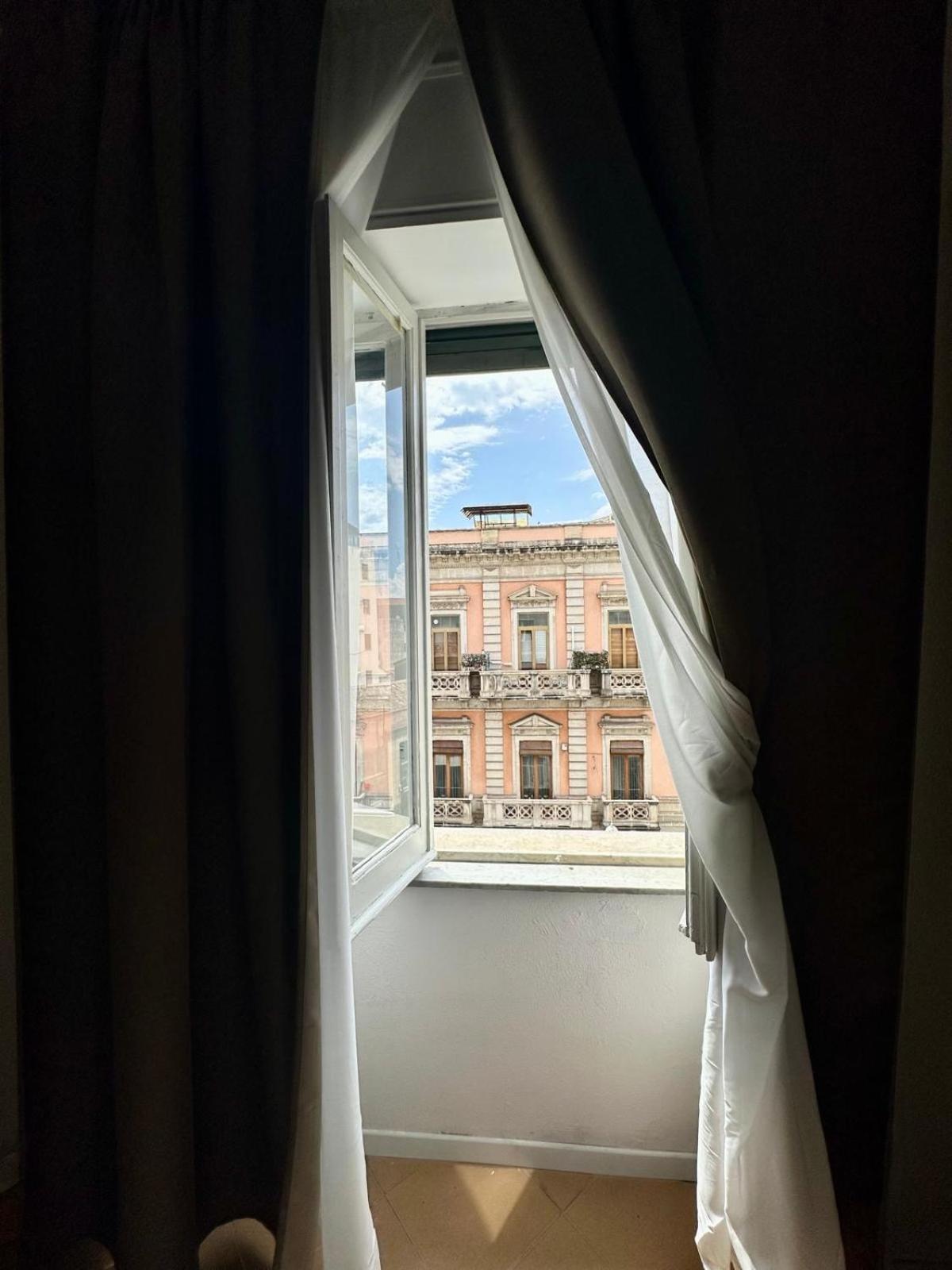 Sicilian Vibes House In Centro Apartment Catania Exterior photo